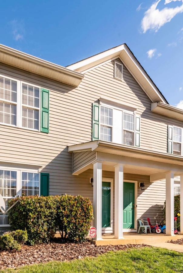 تشارلوت Cozy Home Away From Home! المظهر الخارجي الصورة